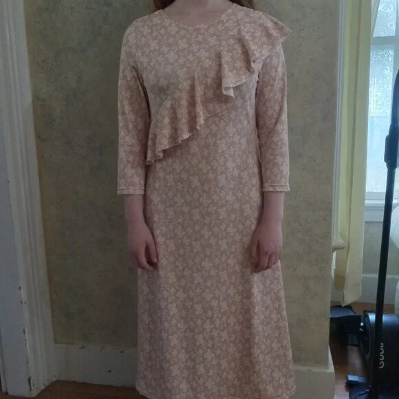 Dainty Jewells Sunkissed in Seaside Swimdress - Picture 2 of 4